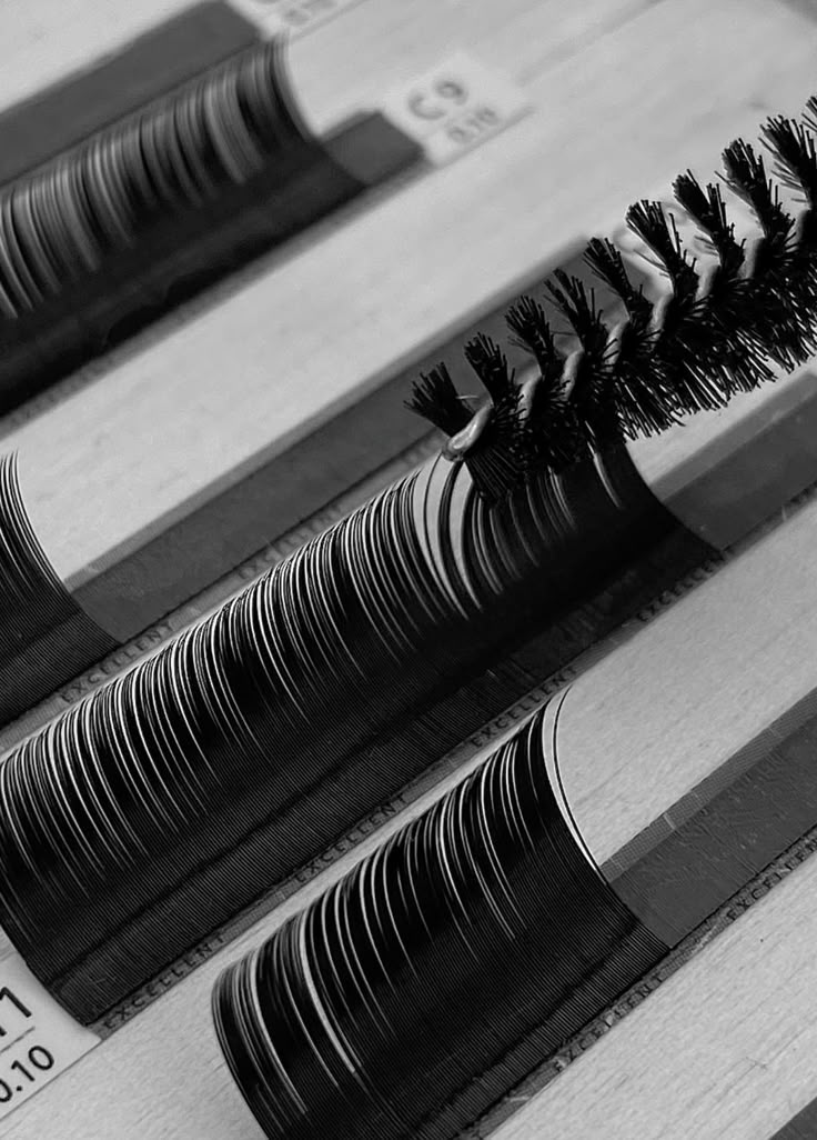EYELASH